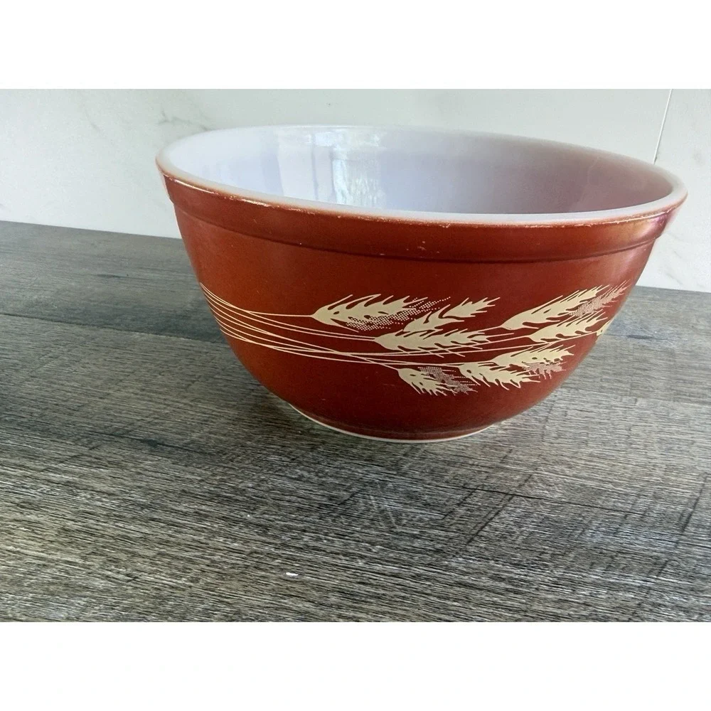 Vintage Pyrex Autumn Harvest Wheat Mixing Bowl #402 - 1.5 qt. Burnt Orange Color - Picture 4 of 10